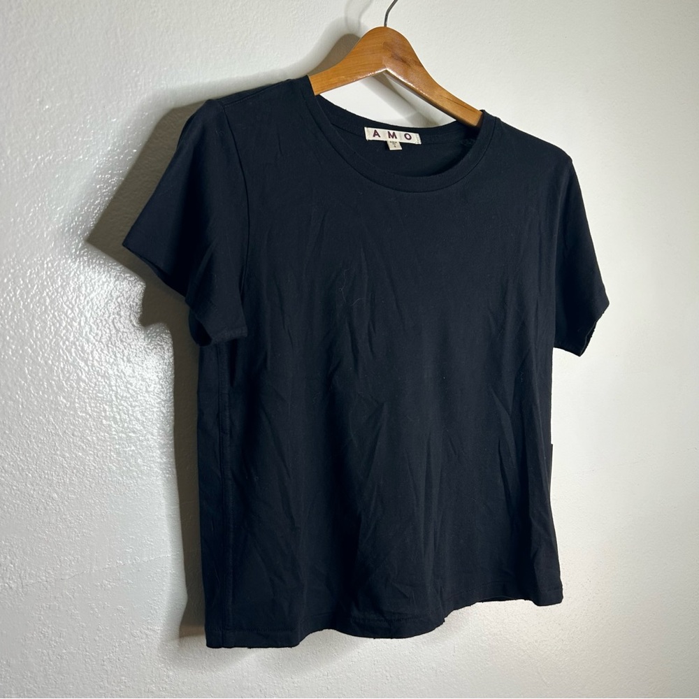 NWT AMO 100% Cotton Black Short Sleeve Classic Distressed Hem T - Shirt